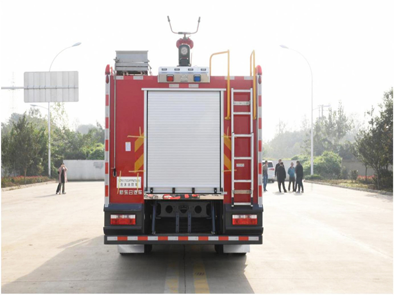國(guó)六7噸東風(fēng)D9泡沫消防車