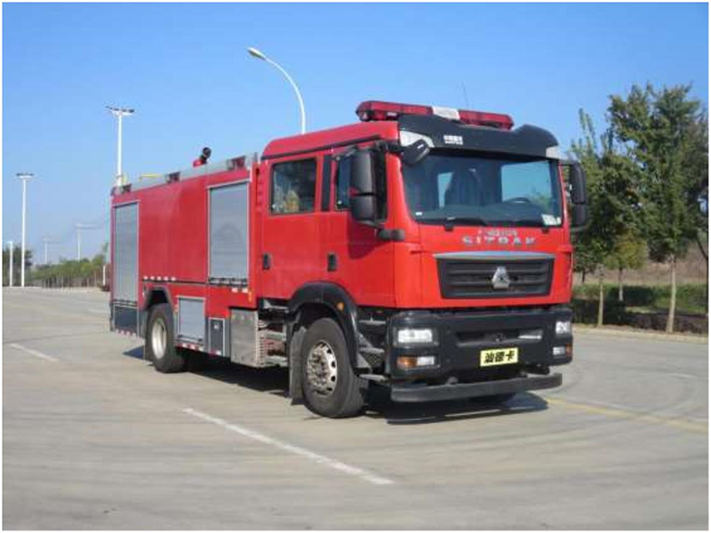 國(guó)六8噸汕德卡水罐消防車